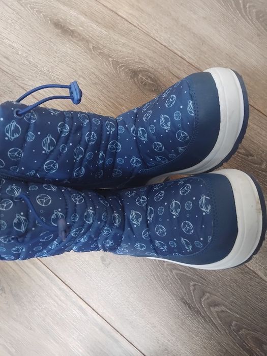 Детски ботуши с цип и вата нови