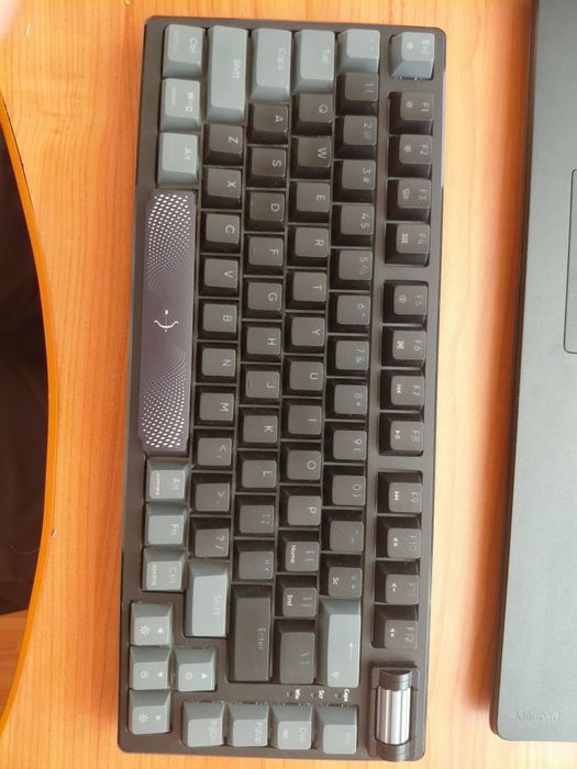 Vand tastatură AQIRYS Adara Mini