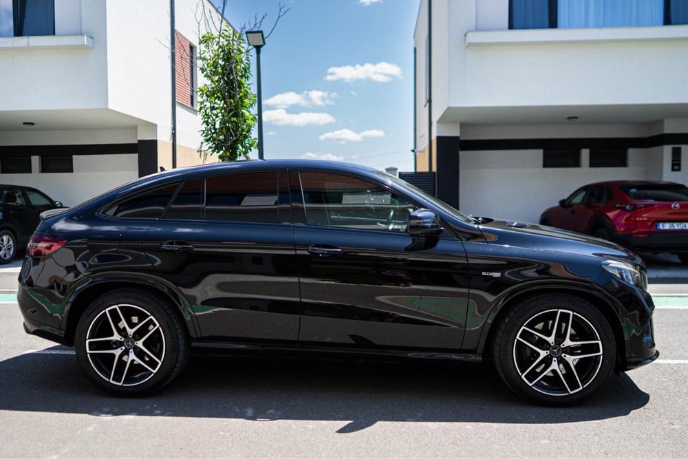 GLE 43 AMG 170.000 km intretinuta doar la Mercedes km reali full distributie schimbata
