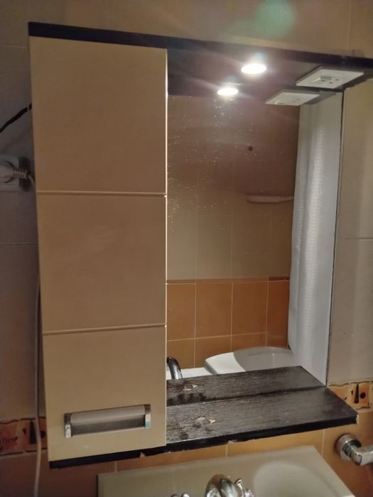 Продам зеркала шкаф