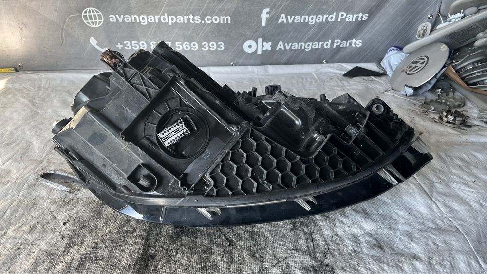 Десен и ляв фар VW Golf 7 GTE Facelift