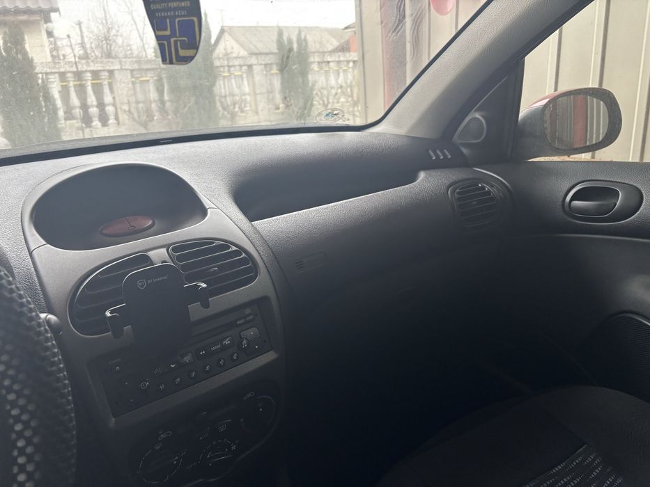 Vand Peugeat 206 an fabricatie 2006 107000 km