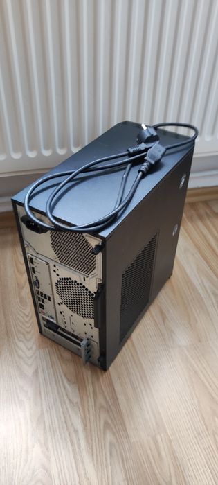 Calculator Acer I5-8400 8GB RAM GTX 1050 500GB Stocare SSD+HDD