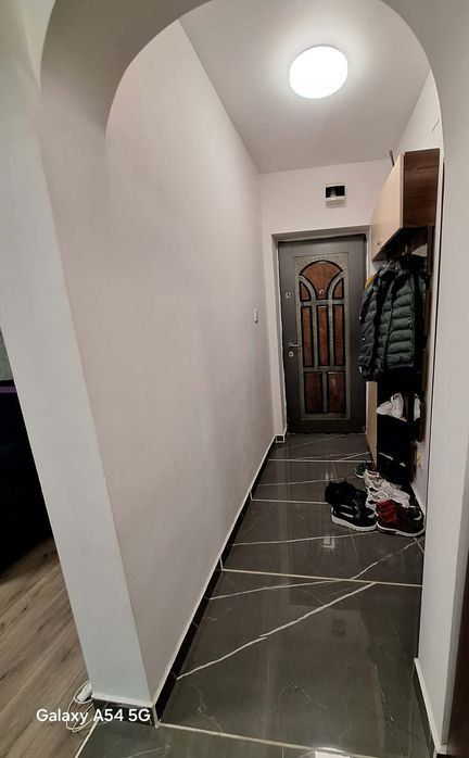 Camera cămin etaj 4/4 bloc.C 500 Craiova George Enescu