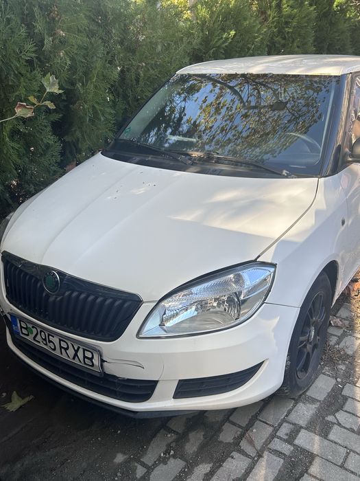 SKODA Fabia 2011 — imagine 3