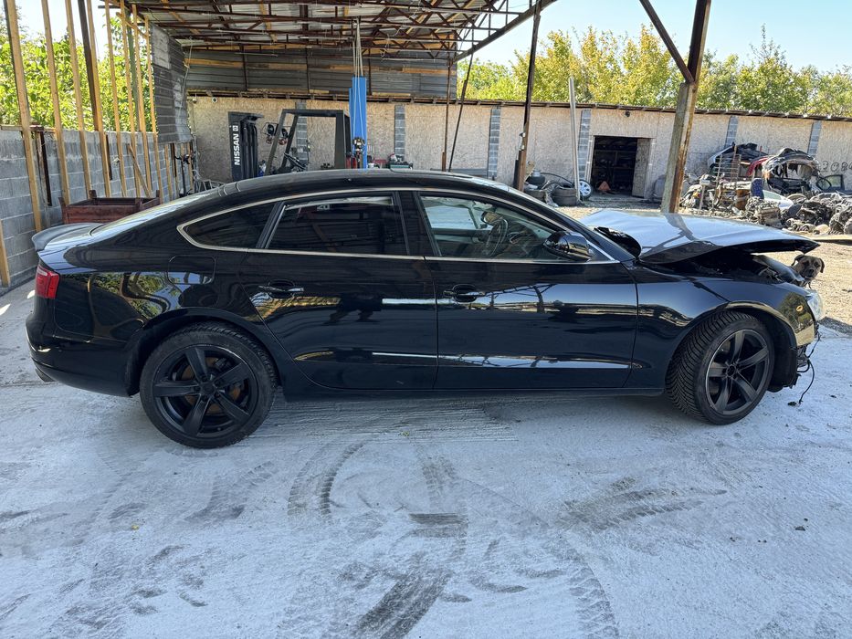 Ауди А5 2.0 TFSI  2010 Г само на части