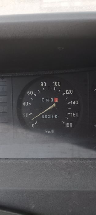 Грузовой Газель 2000 года
