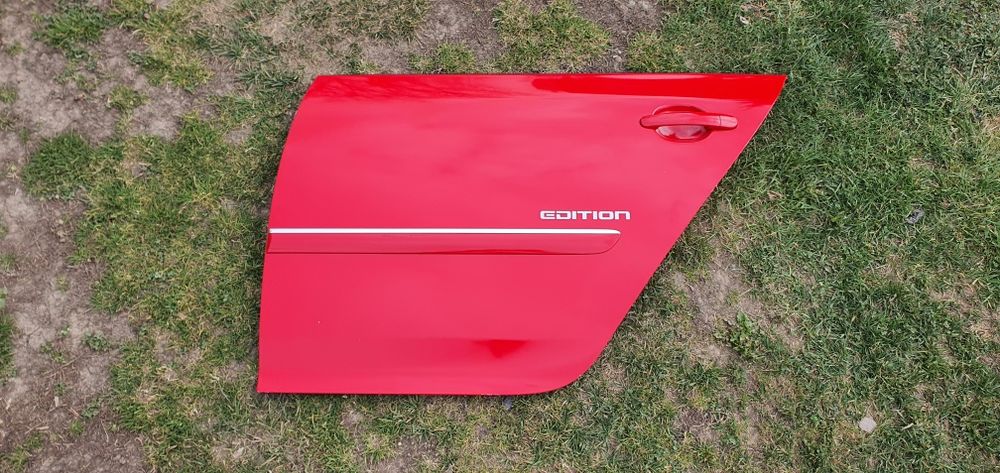 Fata usa exterioara portiera stanga spate golf 5 hatchback  LY3D