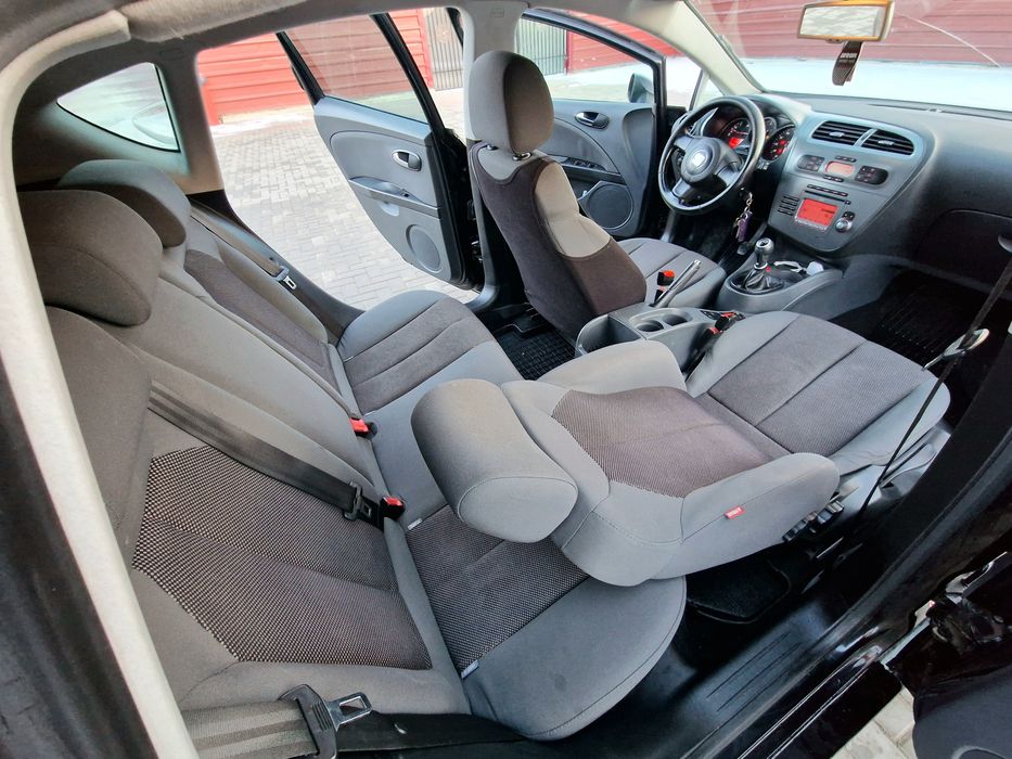 Vand Seat Leon 2009  1.9 TDI  105 CP Variante auto +/-diferența
