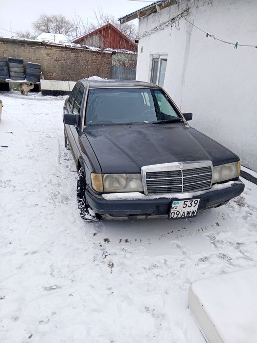 Продам мерс 190 матор каробка хорошему состояние