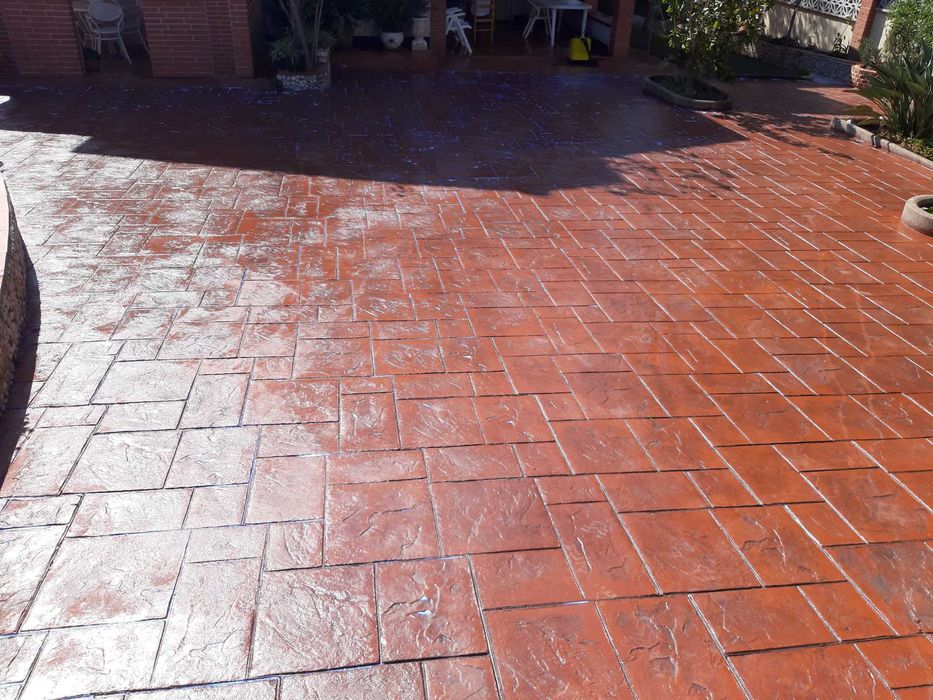 Beton Amprentat, Vertical și Elicopterizat .