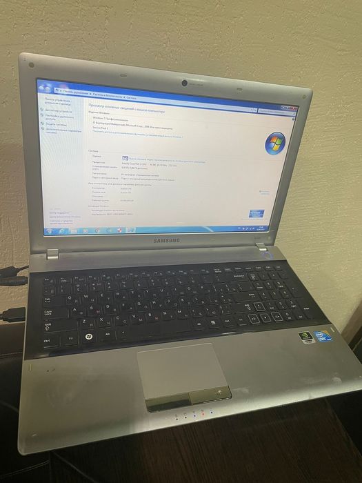 Продам ноутбук samsung i core 3