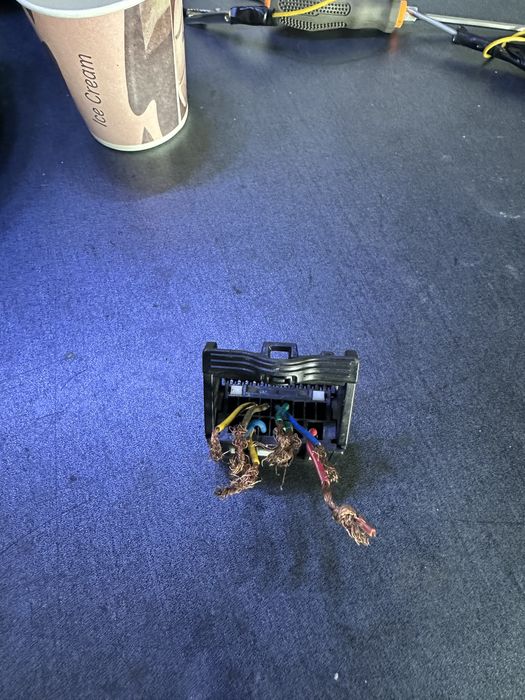 Штекр фишка магнитофон кобальт спарк автомат