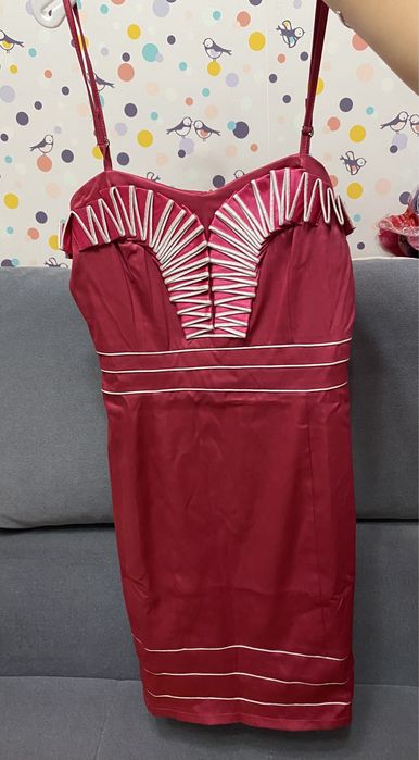 праздничное платье для девочек(12-13)лет