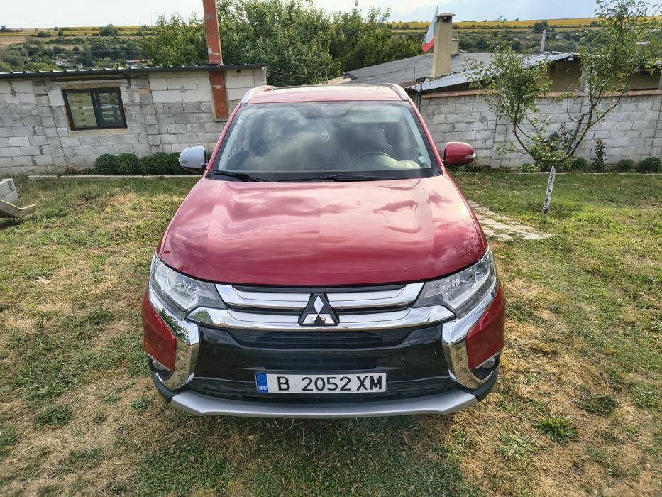 Продавам Mitsubishi Outlander