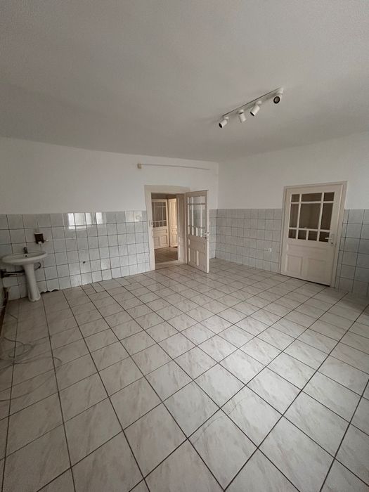 Spatiu comercial de inchiriat
