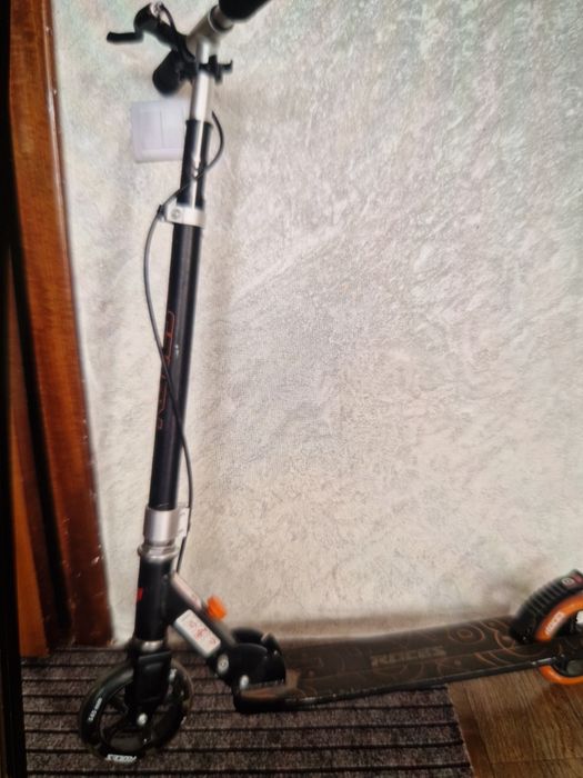 Продам самокат в отличном состоянии