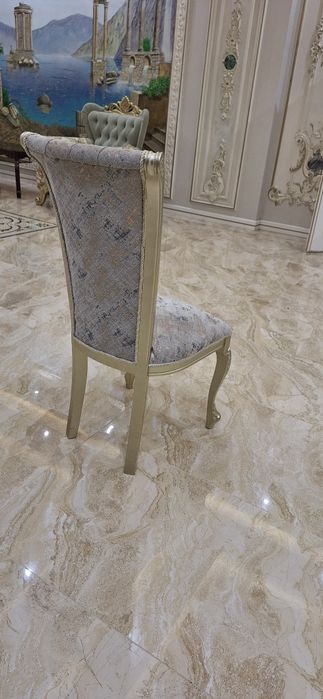 Stul yong'oqdan yangi