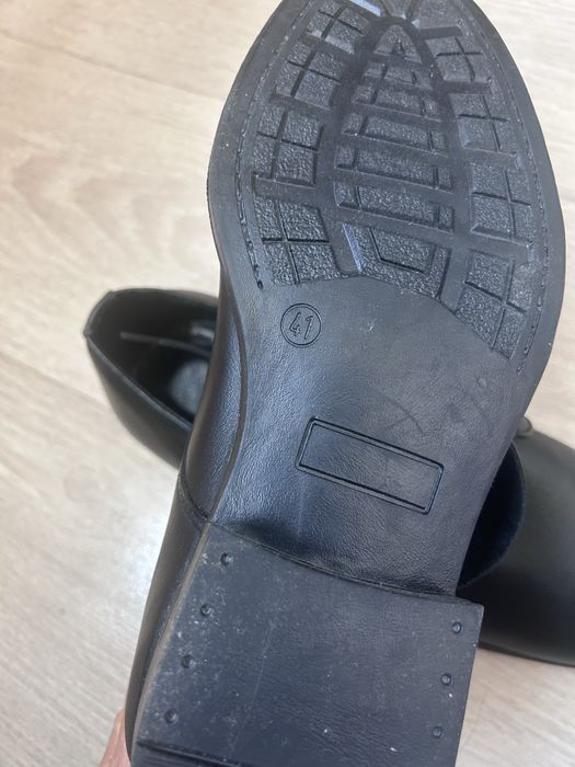 Продам  кожаные мужские туфли