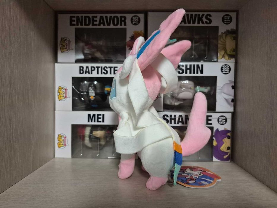 Jucarie Plus Joc Anime Pokemon - Sylveon