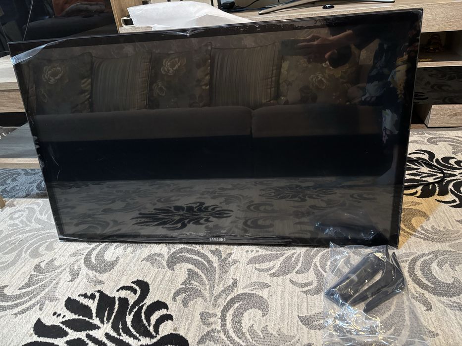 Продается новый смарт телевизор