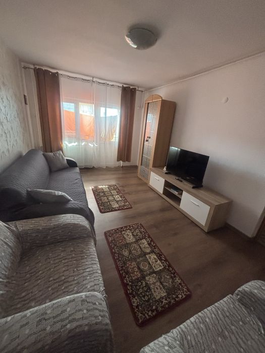 2 camere decomandate- Trocadero- 460€