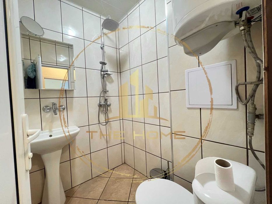 Отлична цена 3 стаен Колхозен Пазар