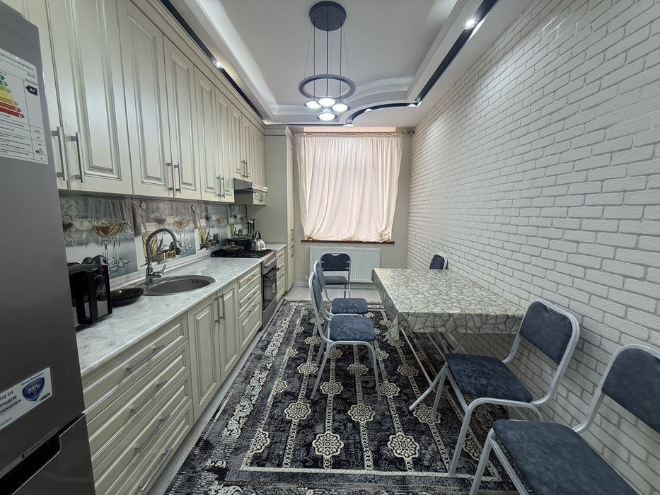 Сдается в аренду 3х квартира на 2 этаже Новостройка Вокзал Караван