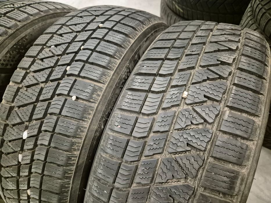 4 anvelope iarna Kumho 215 65 17 stare foarte buna