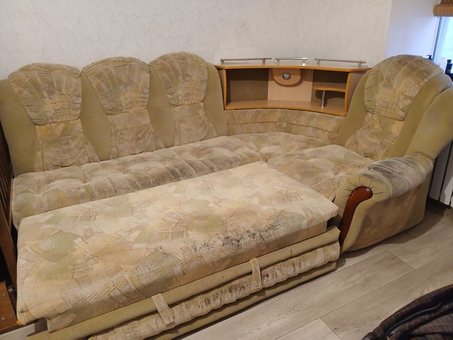 Продаю диван в хорошем состоянии