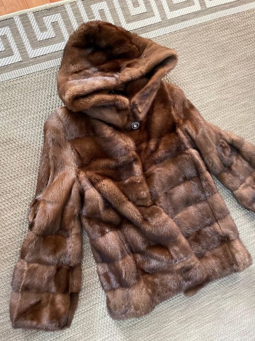 Продам норковую шубу