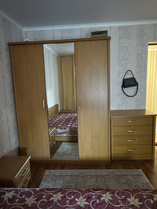 Продам спальный гарнитур