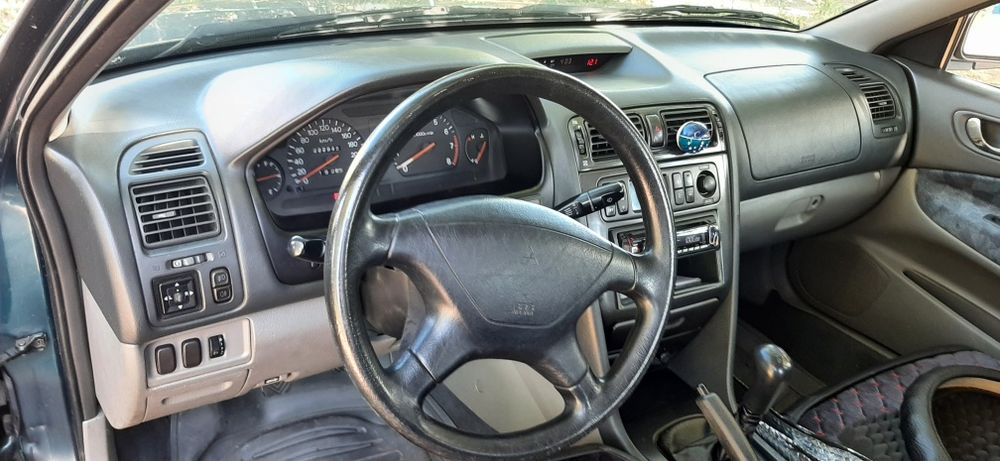 Продаётся автомобиль Митсубиси Галант