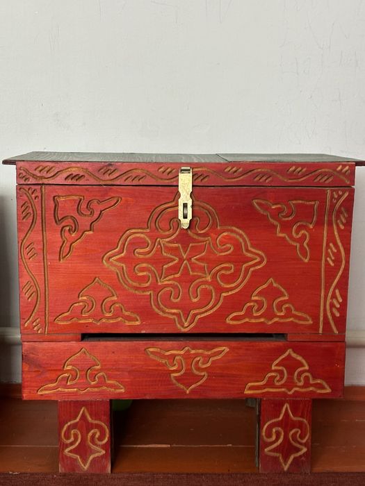 Сандықтар сатылады