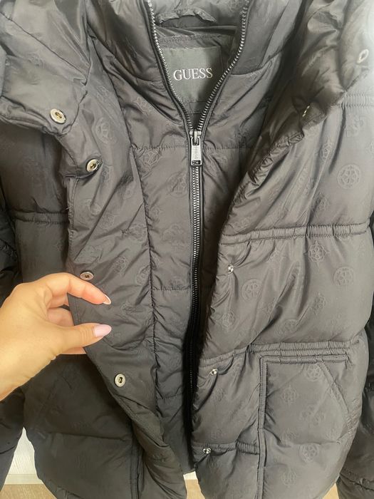 Дамско яке GUESS