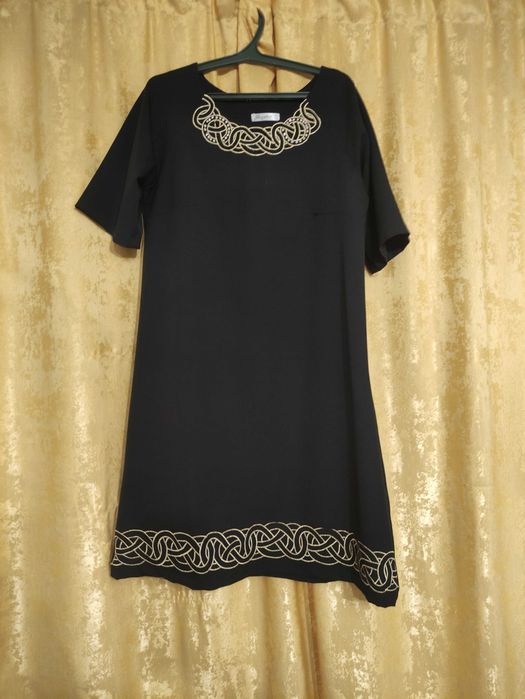 Платья вечерние 50-52рр