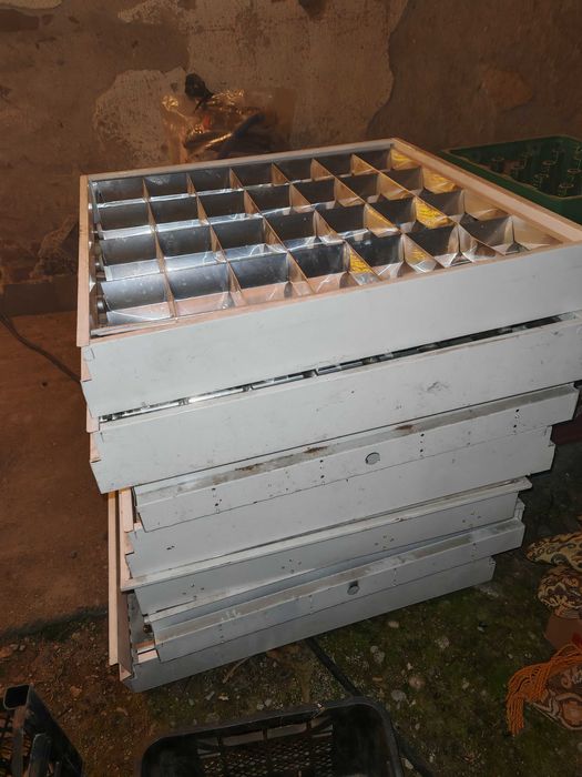 Луминисценти осветителни тела за окачен таван