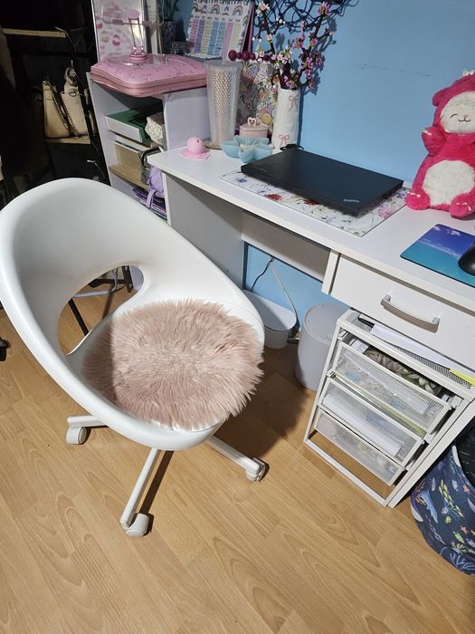 До 30.01!Мебели: легло , гардероб, шкаф, бюро, стол, библиотека, трапе