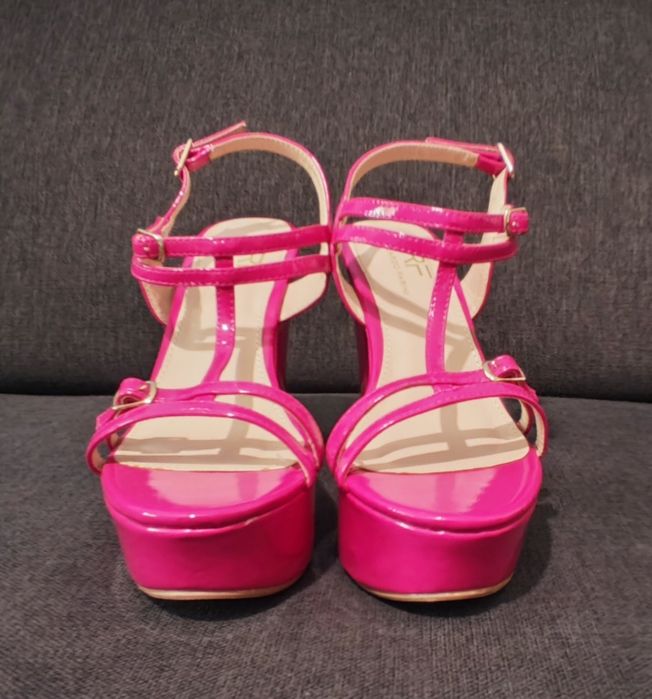 Обувки на Riccardo Farini в ток