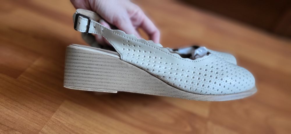 Pantofi comozi piele cu bareta