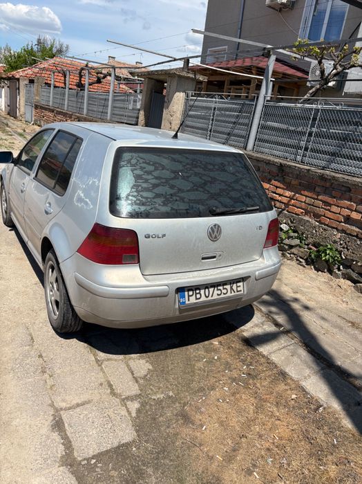 Голф 4 1.9 TDI на части или цяла