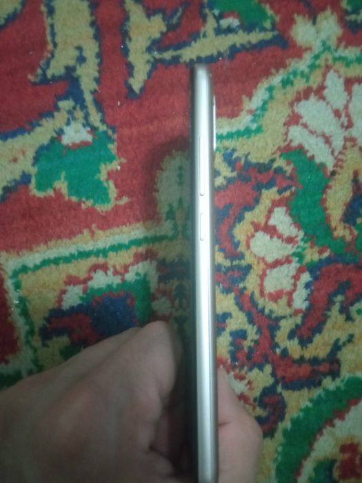 Redmi 6pro sotiladi yaxshi holatda batareyka va ekran yangi qo'yilgan