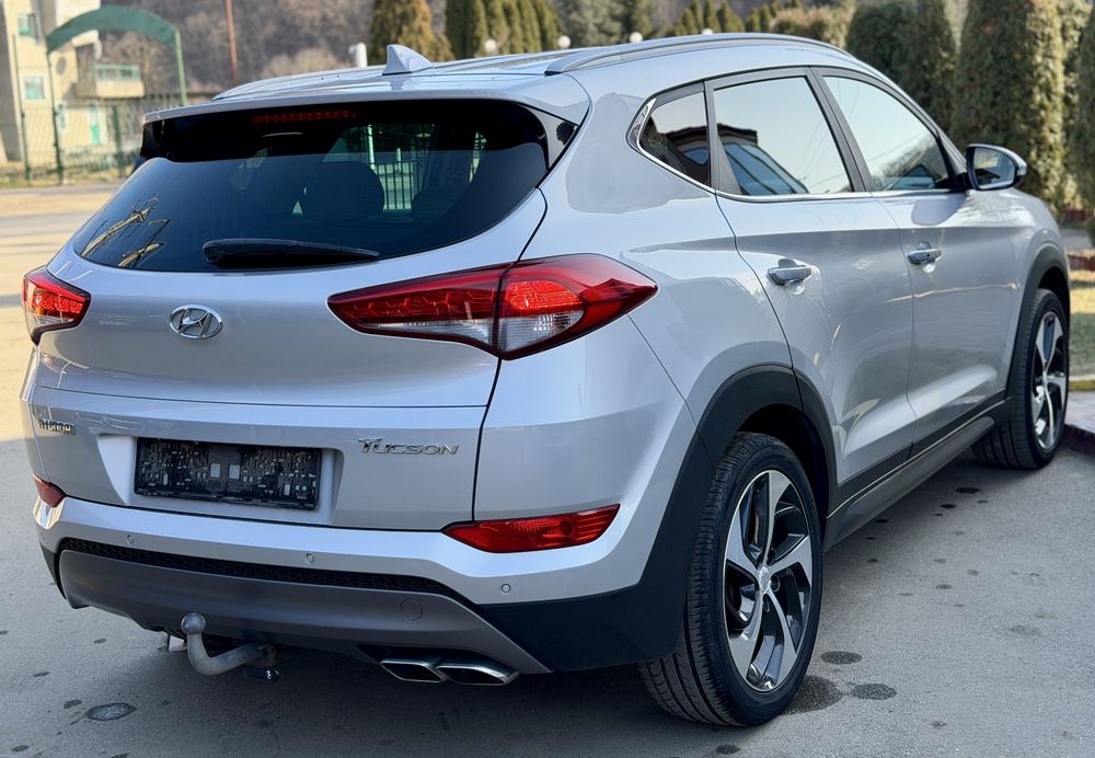 Hyundai Tucson 2016 Diesel 2.0 Euro 6 numere rosii valabile !!