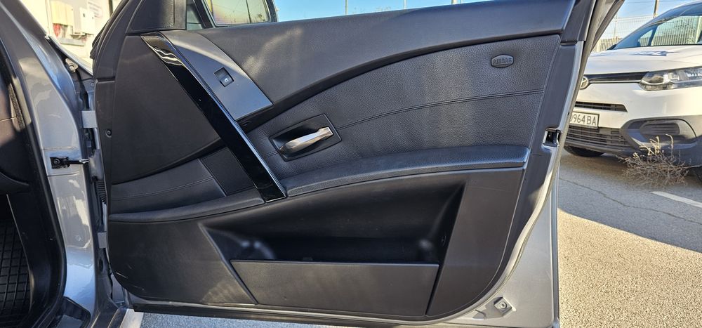 Кожени кори за врати за BMW E61/E60
