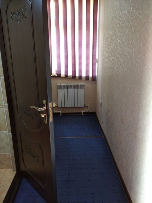 Срочно Продаётся 1 комнатная Бывший общежитие  27кв.м