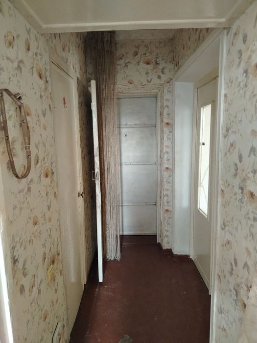 Чирчик ш. Центральный бозор кирпичный дом 1х/3/4