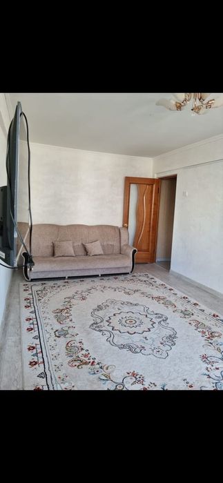 Квартиру 47кв.м.2ком.3этаж.