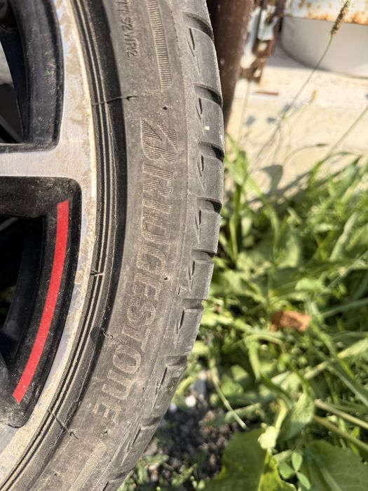 18 цола джанти от TOYOTA YARIS GRс Нови летни гуми 215/40/18 Дот 4022