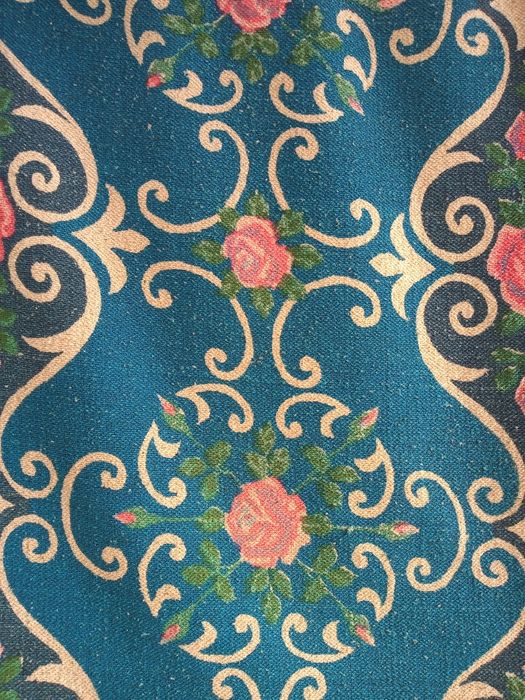 peretar covor pres traditional romanesc