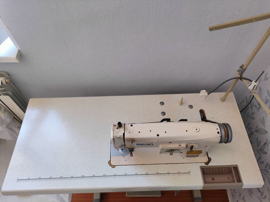 Продается швейная машина MEIJIA